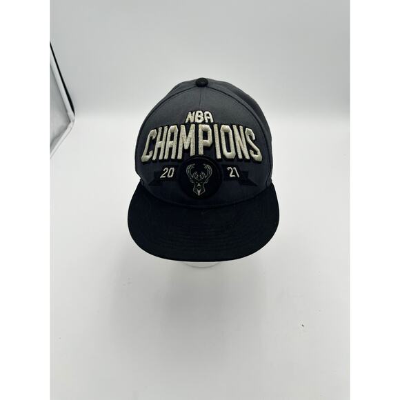 New Era 9Fifty Milwaukee Bucks 2021 NBA Champions Hat one size Excellent - Picture 1 of 6